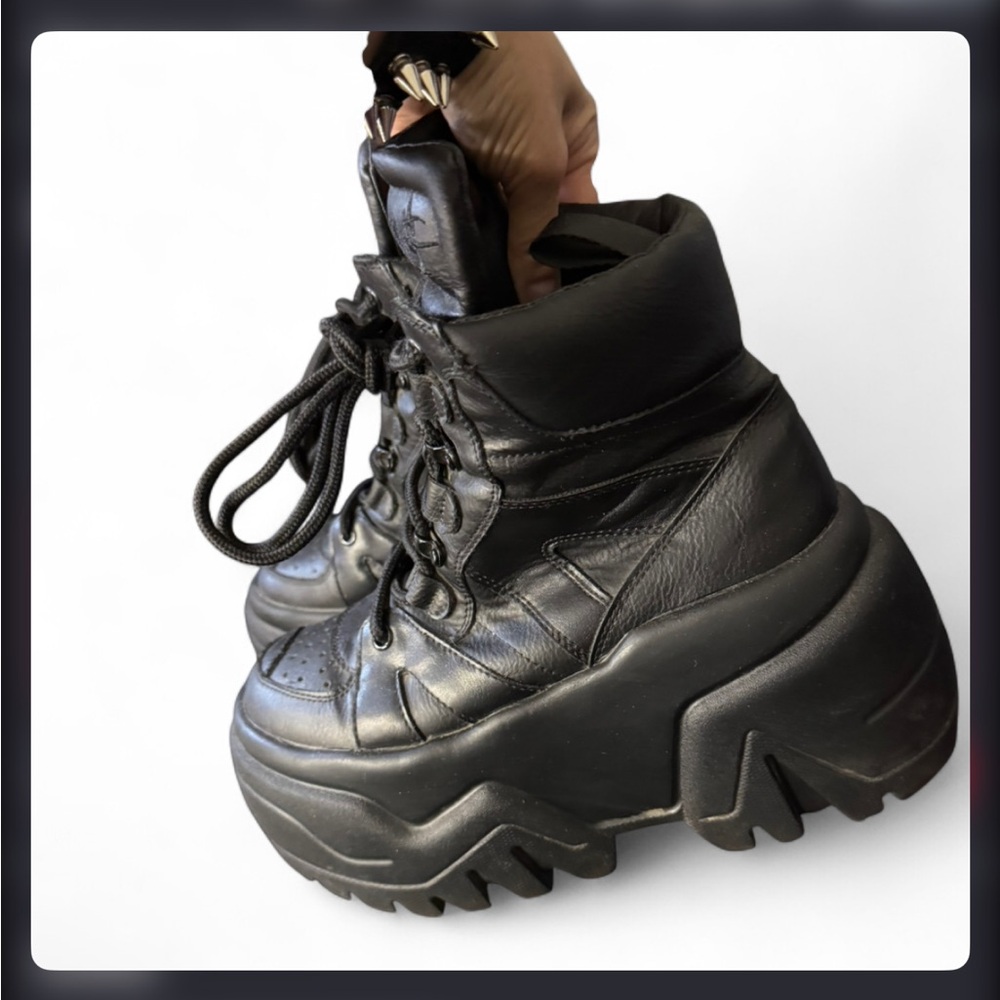 Darker Wavs Crossfade Chunky Platform Black Leather Lace-Up Boots